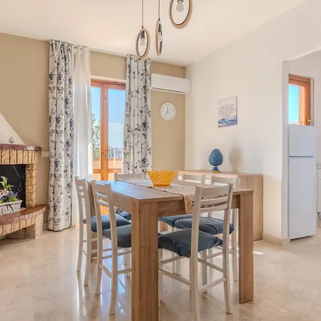 Le Casette Di Flavia - Trinacria, Oasi Marina, Il Tesoro Dell'etna *